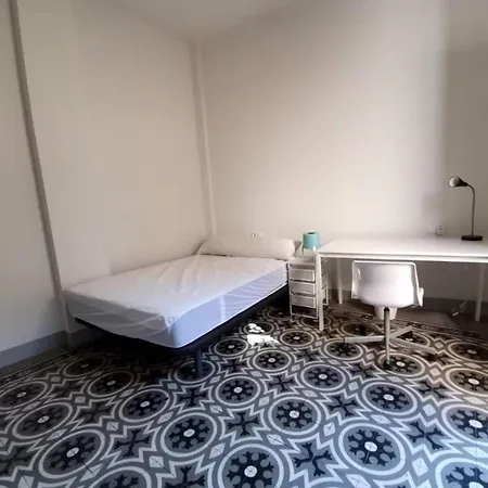 Cozy Apartment For Business Trips Toulon